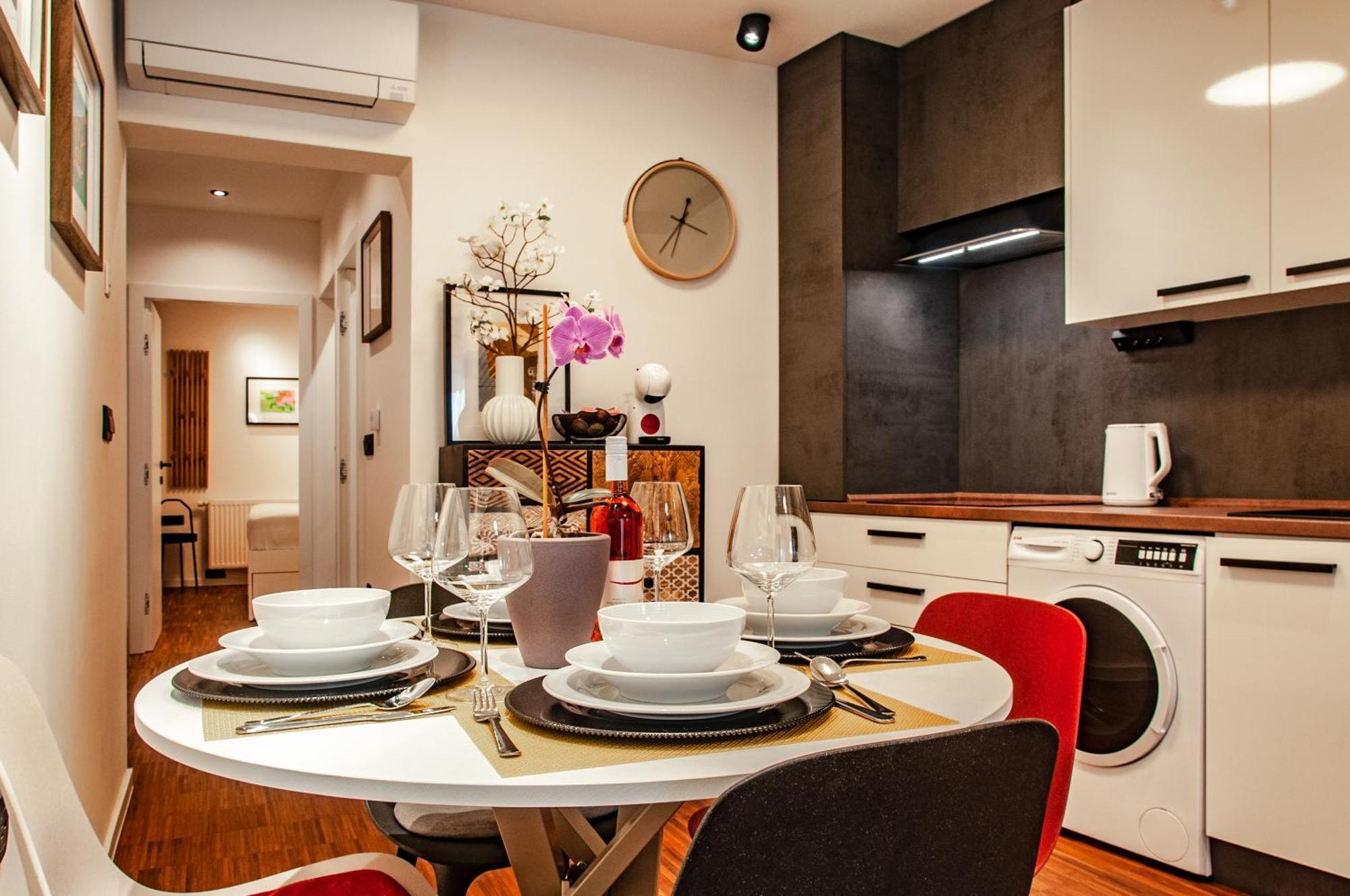 Six In The City Apartment, Liubliana Exterior foto