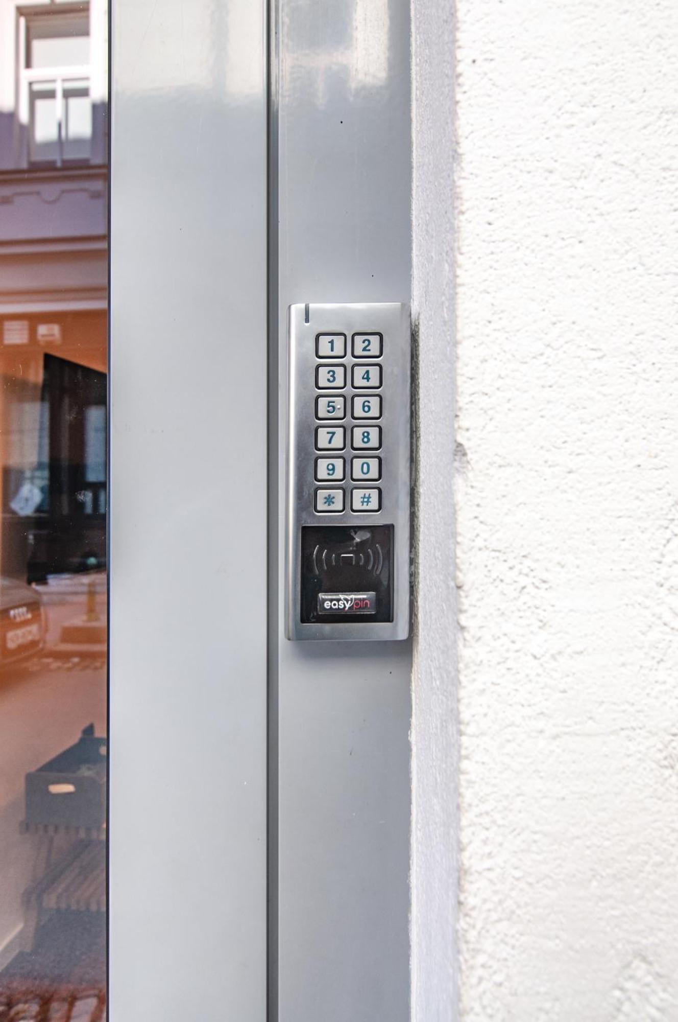Six In The City Apartment, Liubliana Exterior foto